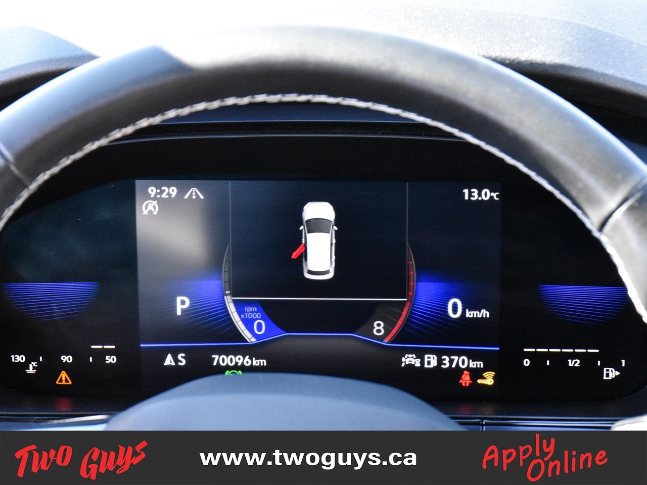 2022 Volkswagen Taos Comfortline AWD   Panoroof   Leather Photo