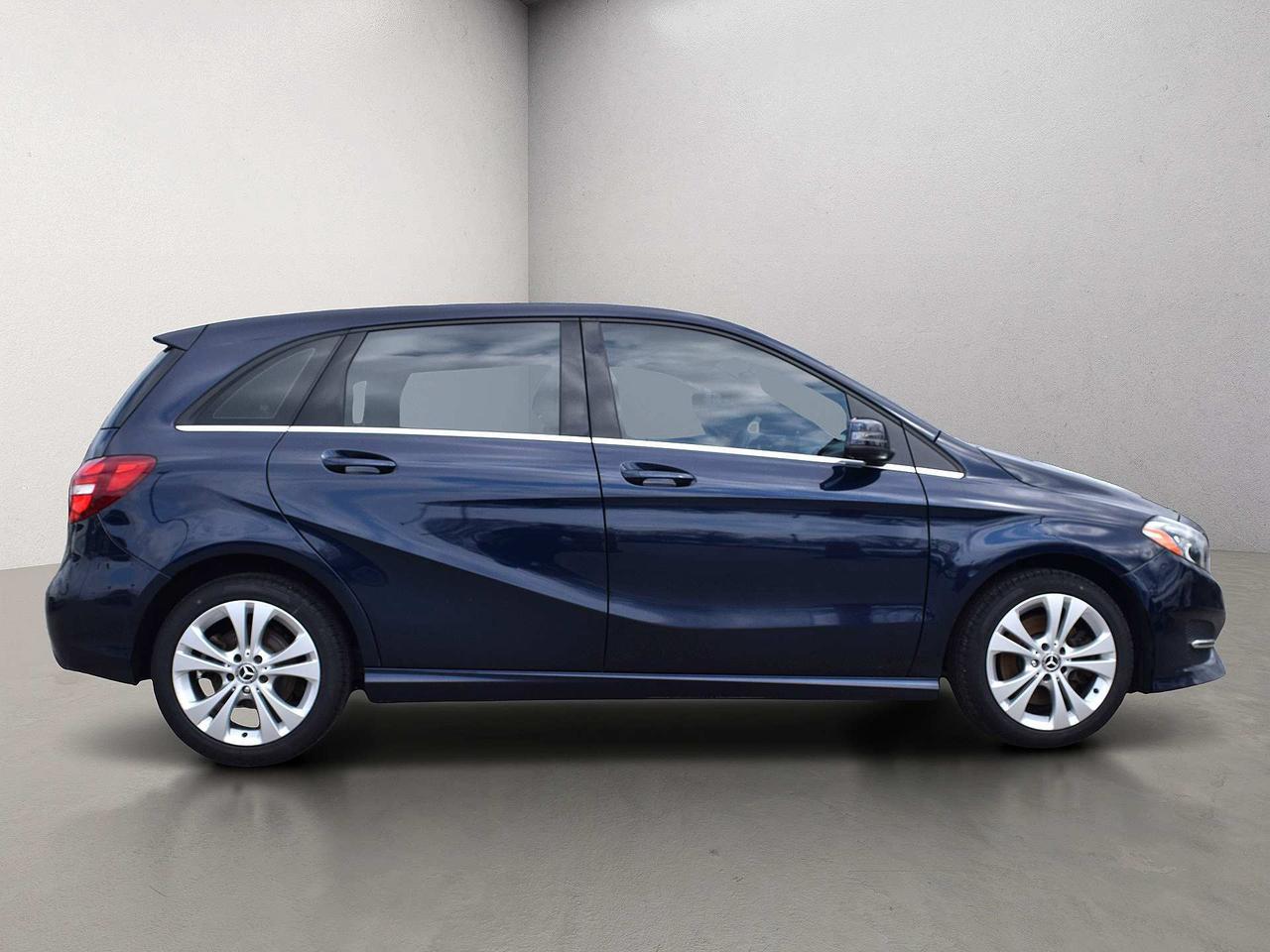 2018 Mercedes-Benz B-Class B 250 AWD Panoramic Sunroof Photo3