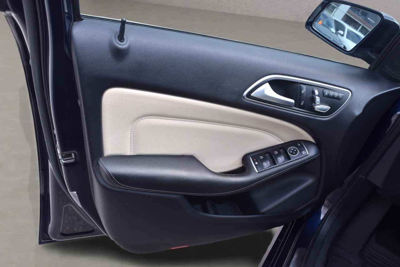 2018 Mercedes-Benz B-Class B 250 AWD Panoramic Sunroof Photo