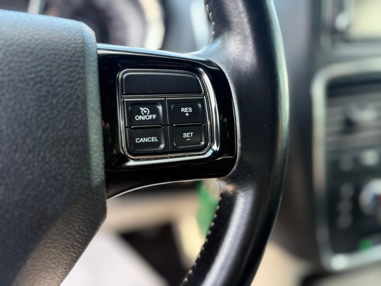 2016 Dodge Grand Caravan SE/SXT Passenger Van Photo