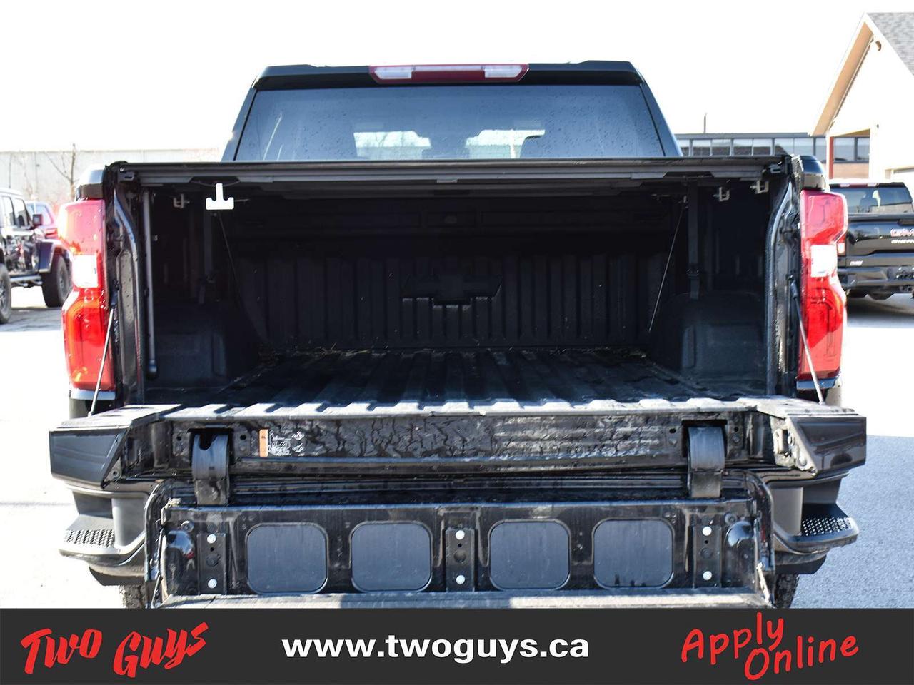 2023 Chevrolet Silverado 1500 RST Z71 5.3L Crew Short Bed   4WD 5 Pass Photo