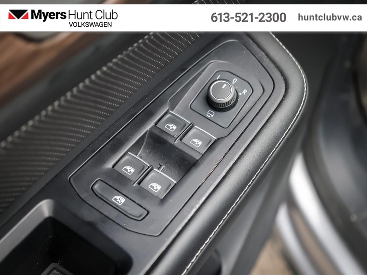 2024 Volkswagen Atlas Execline 2.0 TSI Photo