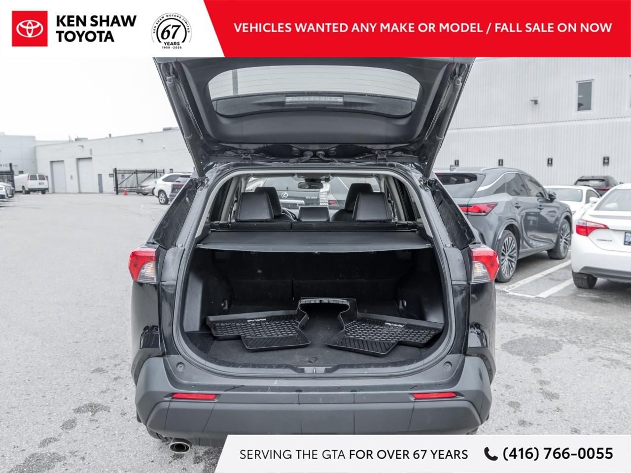 2021 Toyota RAV4 XLE 4dr All-wheel Drive Photo