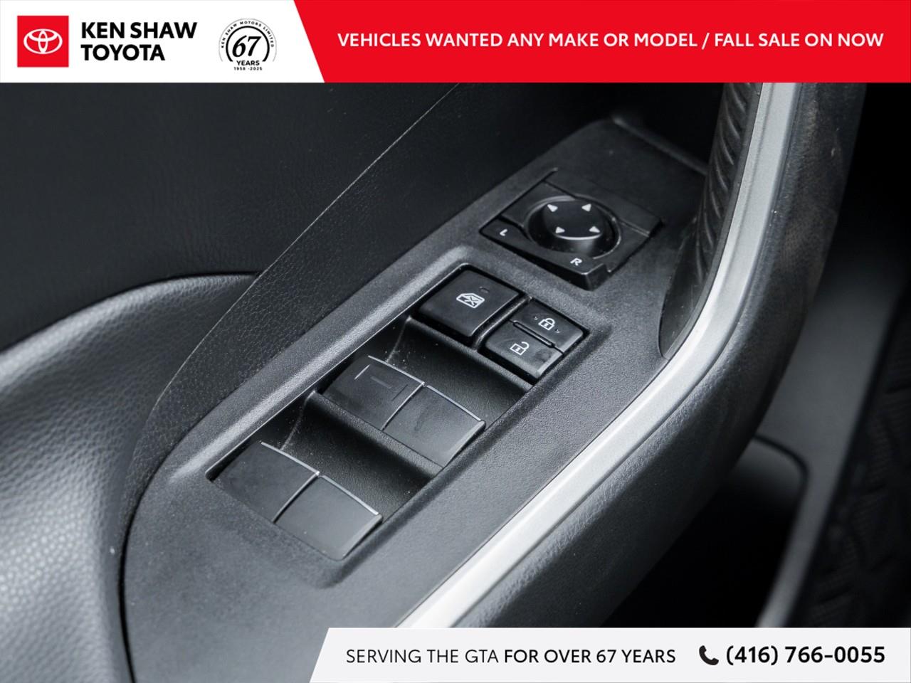 2021 Toyota RAV4 XLE 4dr All-wheel Drive Photo