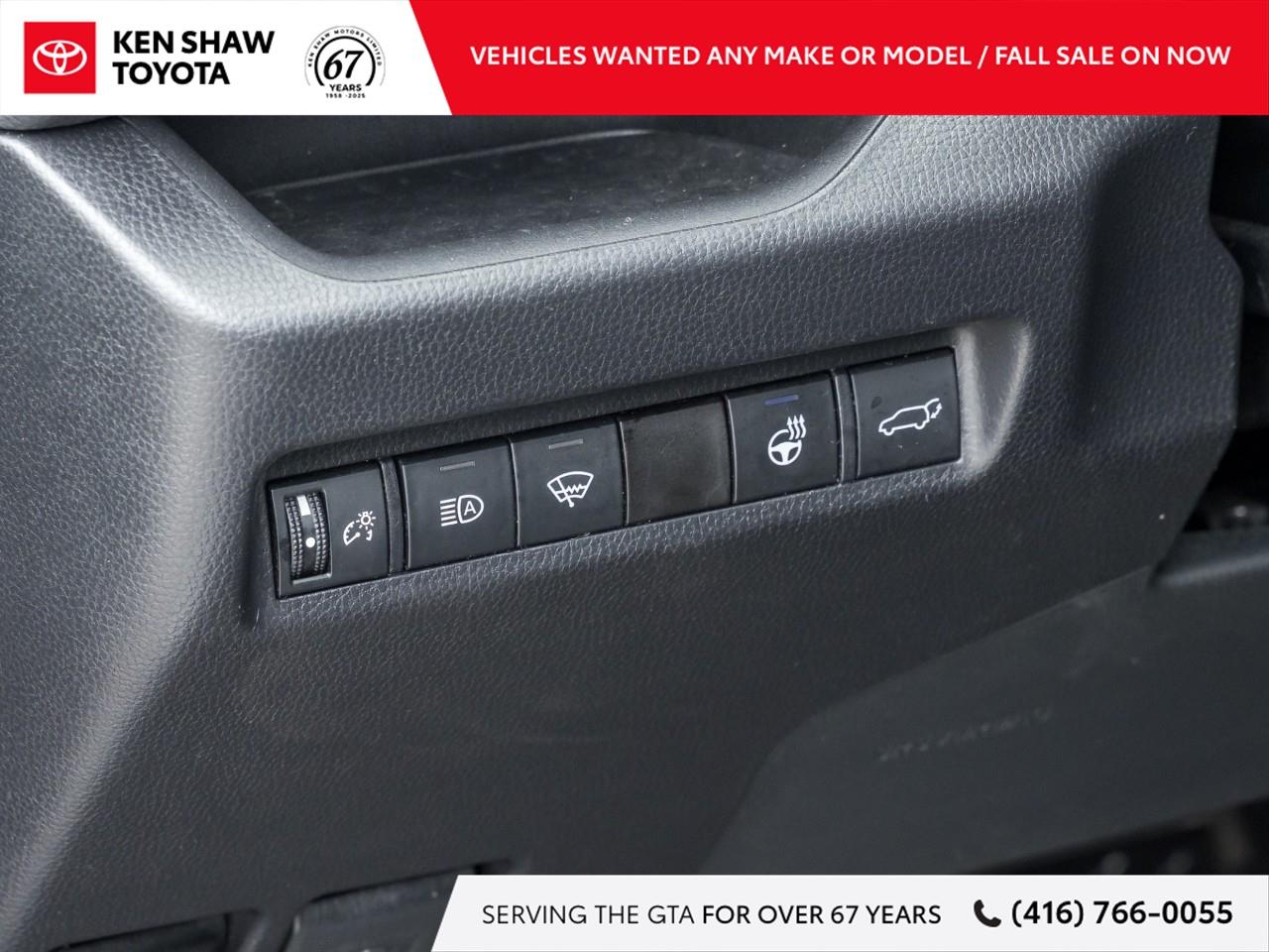 2021 Toyota RAV4 XLE 4dr All-wheel Drive Photo