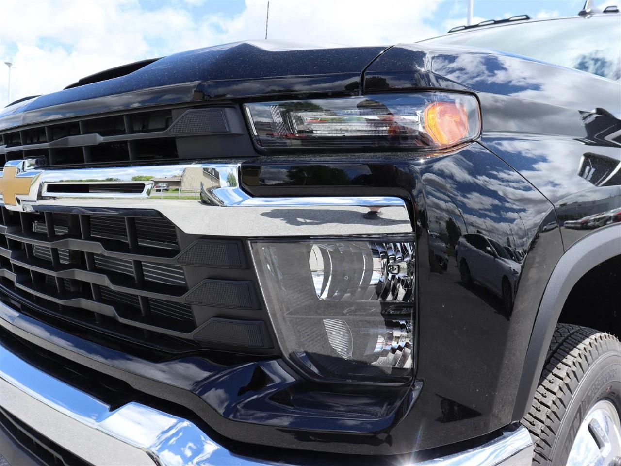 2026 Chevrolet Silverado 3500HD 4WD Crew Cab Long Box LT Photo