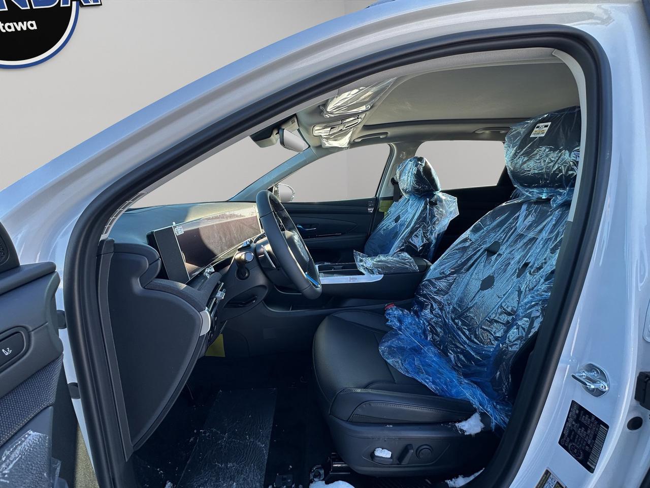 2026 Hyundai Tucson Hybrid Night Edition Photo