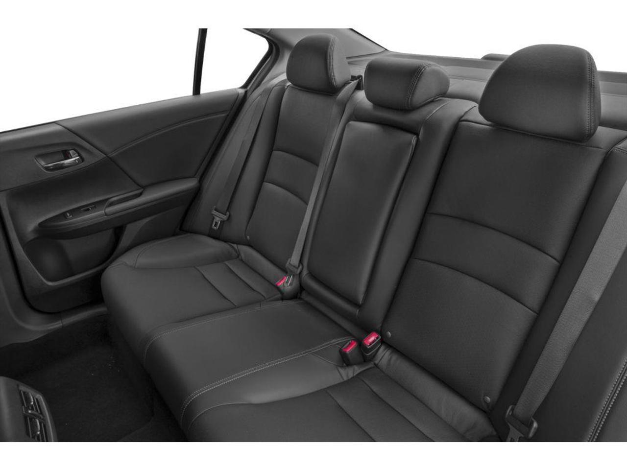 2017 Honda Accord Touring (CVT) 4dr Sedan Photo
