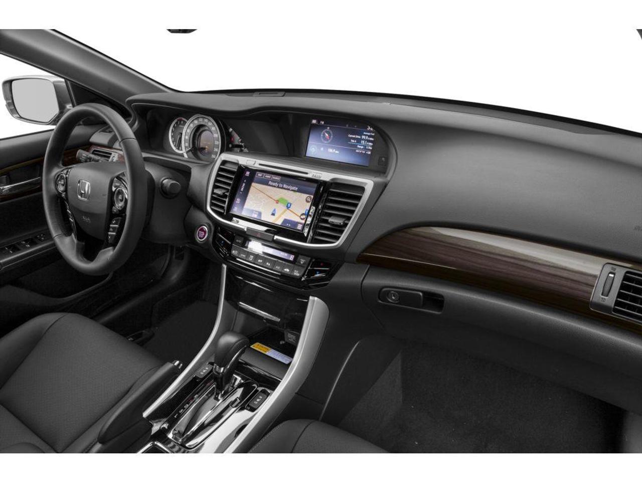 2017 Honda Accord Touring (CVT) 4dr Sedan Photo