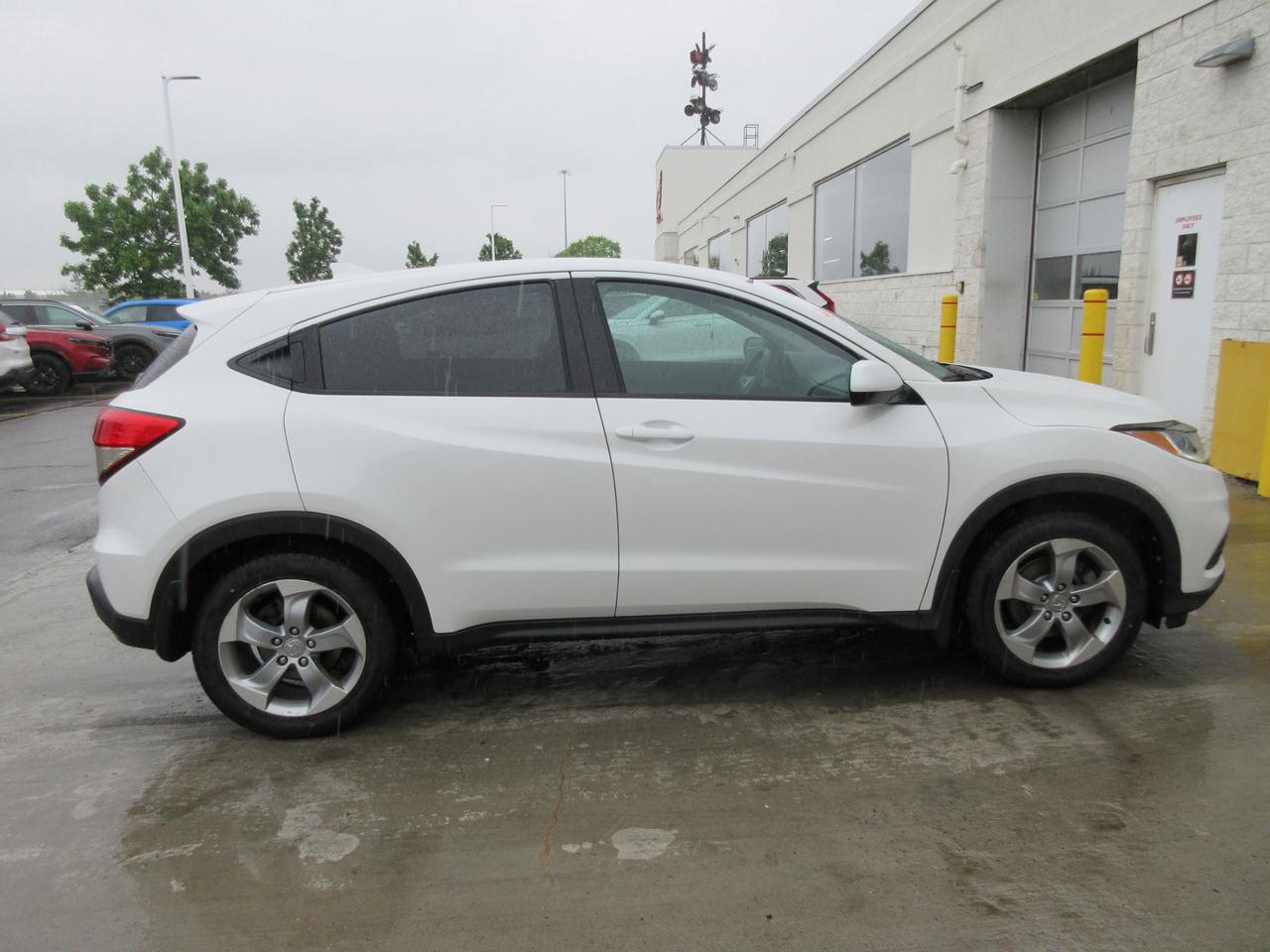 2022 Honda HR-V LX 4dr Front-Wheel Drive Photo