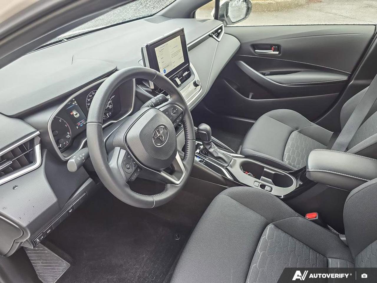 2025 Toyota Corolla Hatchback SE | Wireless Apple Car Play | Android Auto | Heated Seats | Photo