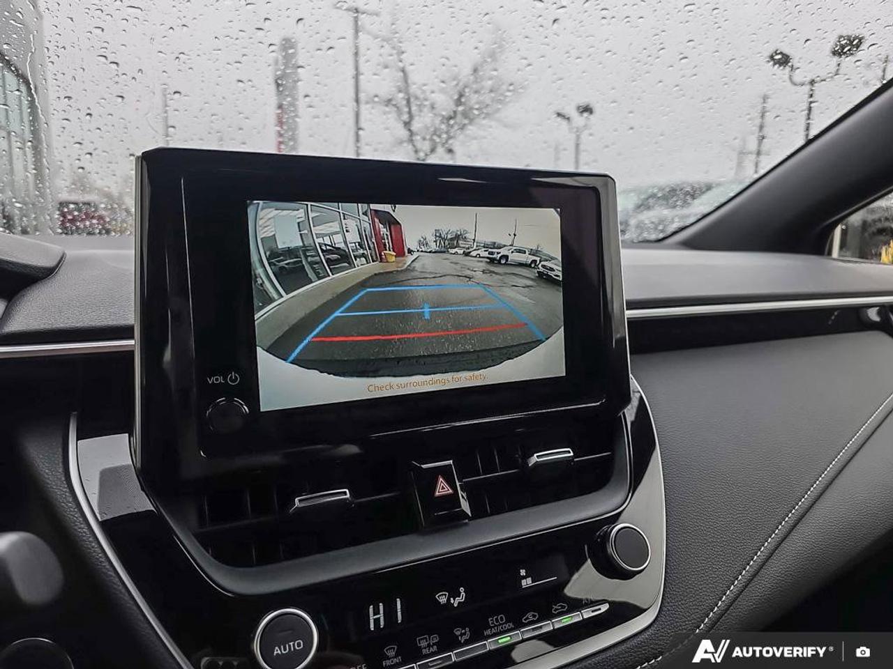 2025 Toyota Corolla Hatchback SE | Wireless Apple Car Play | Android Auto | Heated Seats | Photo