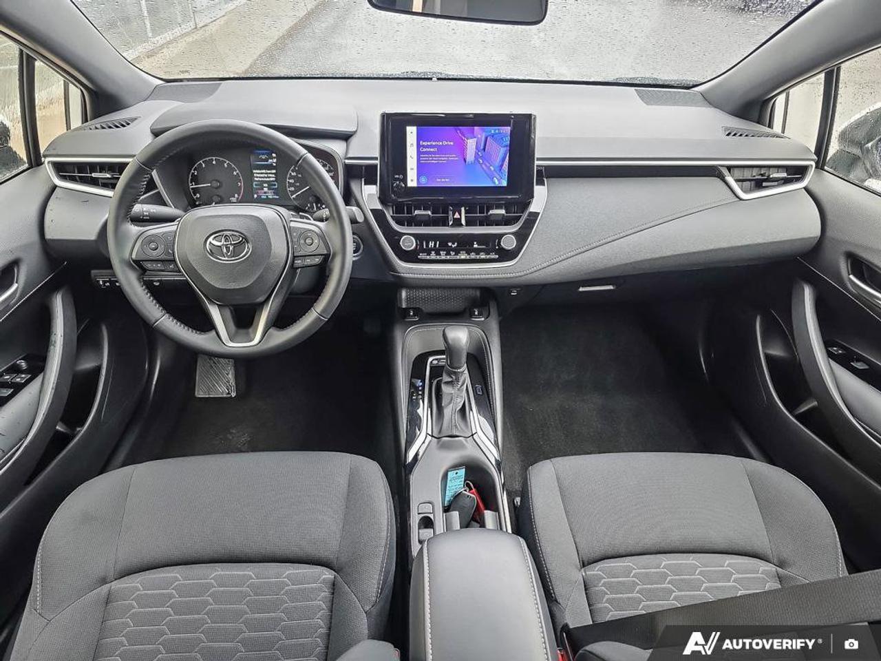 2025 Toyota Corolla Hatchback SE | Wireless Apple Car Play | Android Auto | Heated Seats | Photo