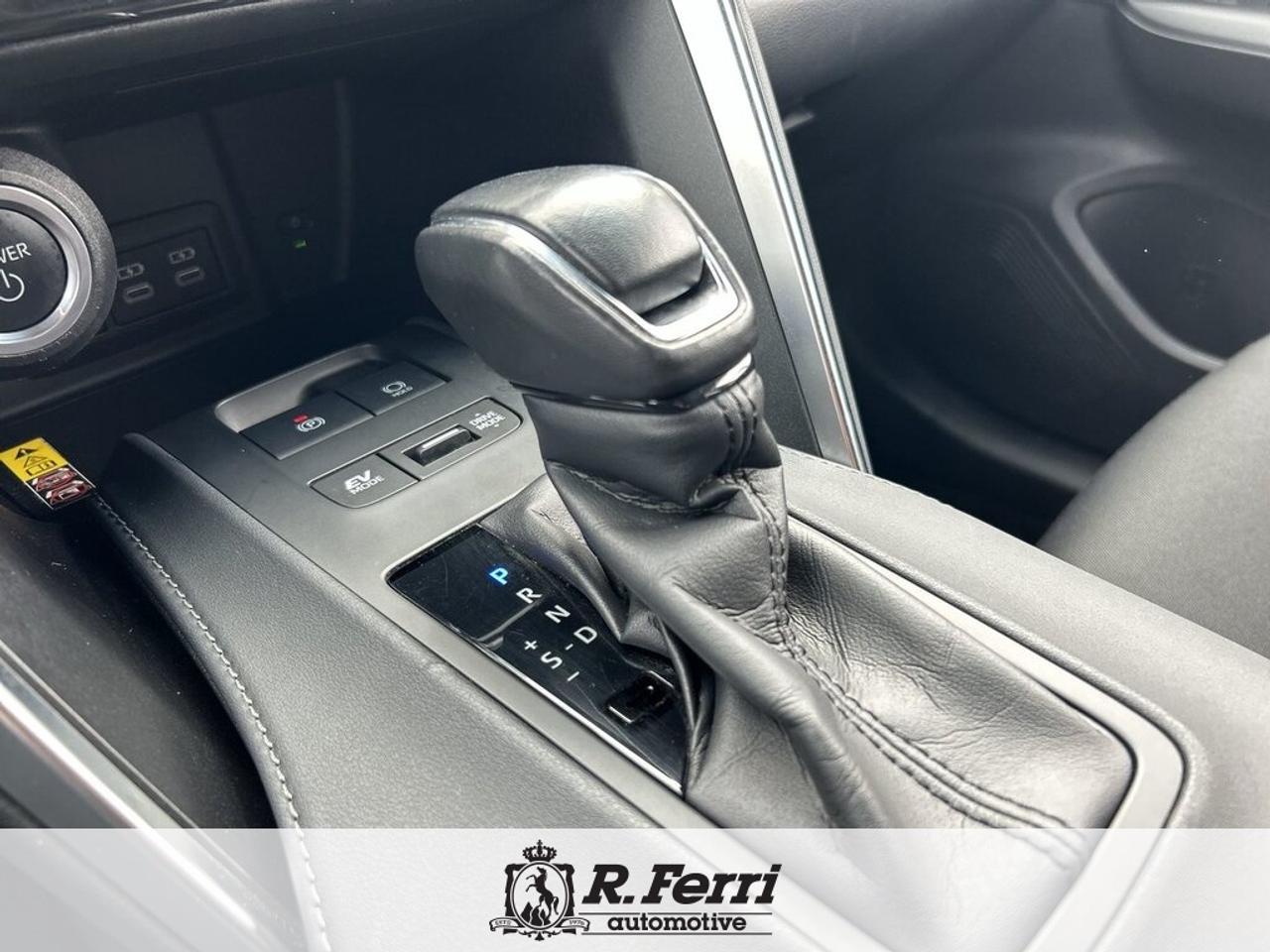 2024 Toyota Venza LE 4dr All-wheel Drive Photo