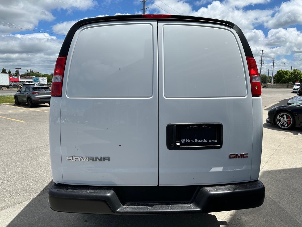 2026 GMC Savana 2500 Work Van Rear-Wheel Drive Cargo Van Photo