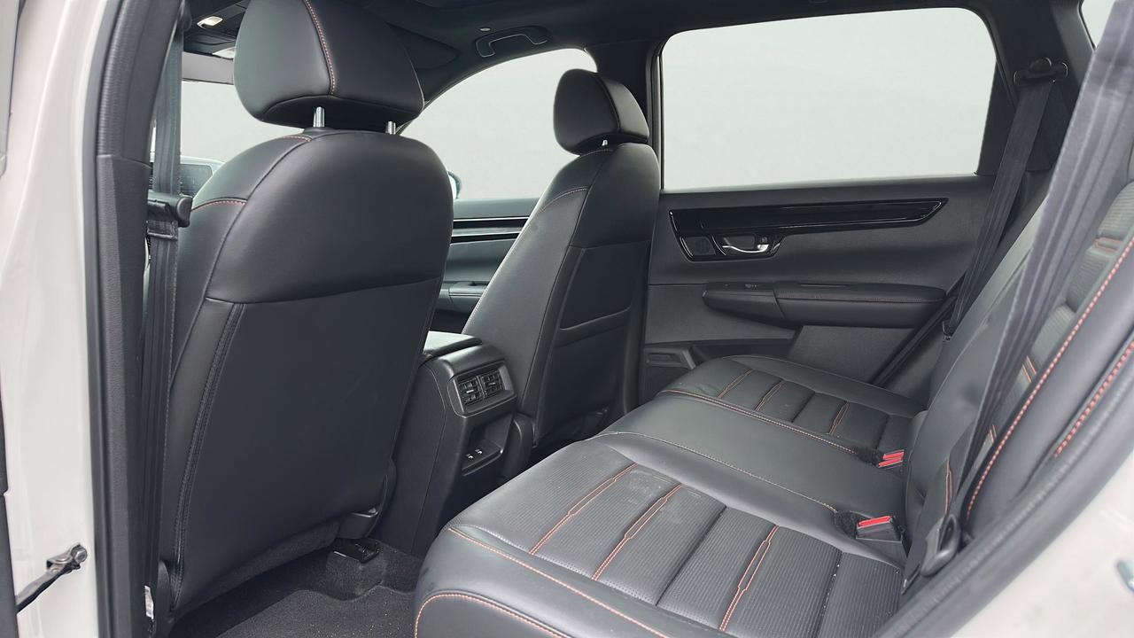 2024 Honda CR-V Hybrid Touring AWD Photo