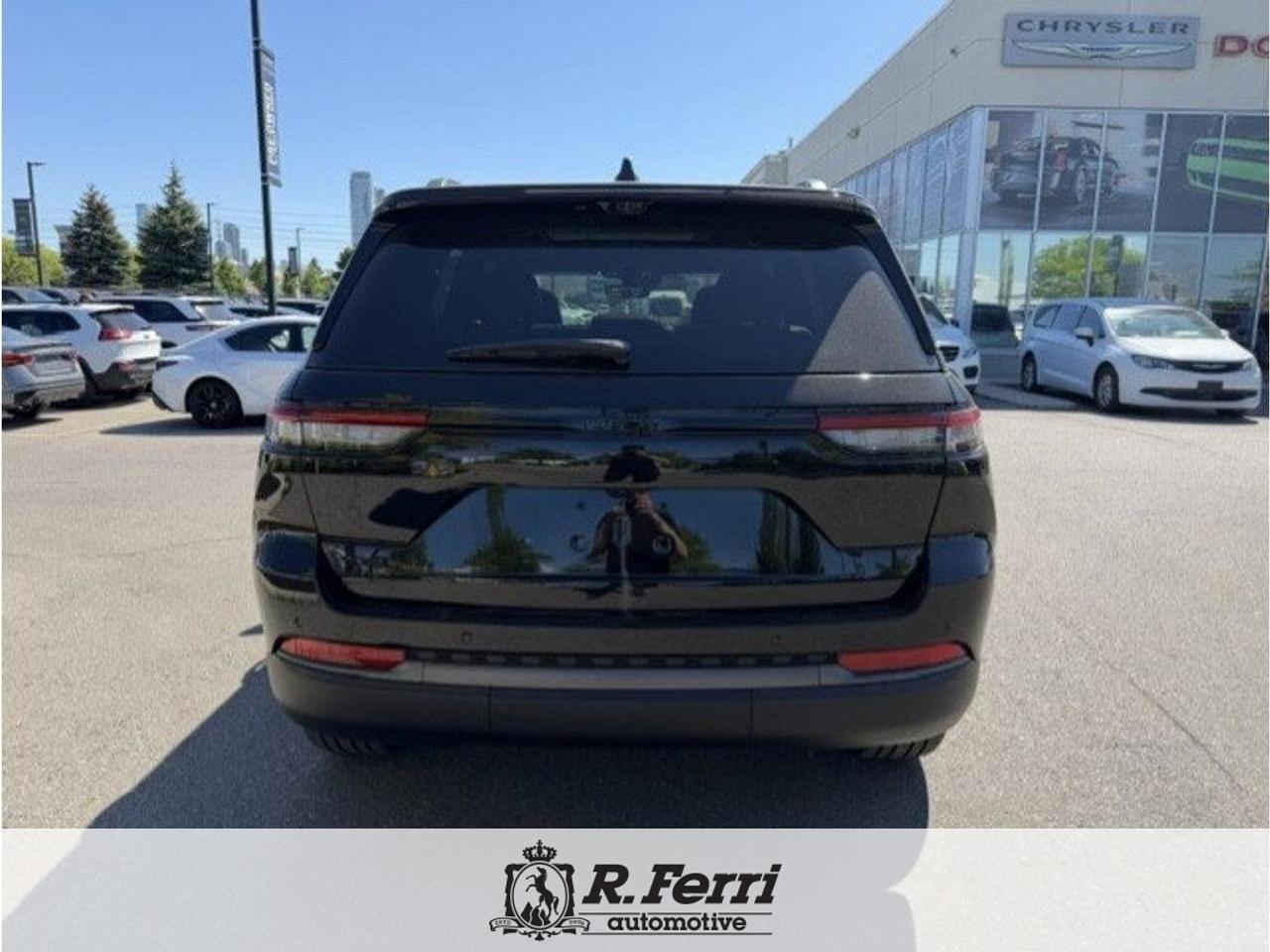 2026 Jeep Grand Cherokee Base 4dr 4x4 Photo