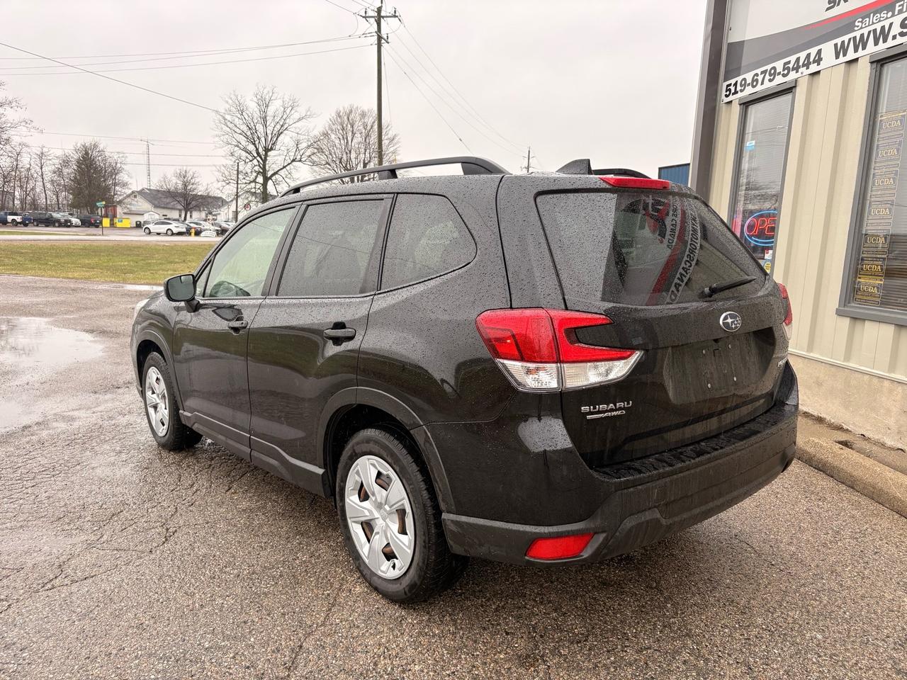 2021 Subaru Forester 2.5i Photo