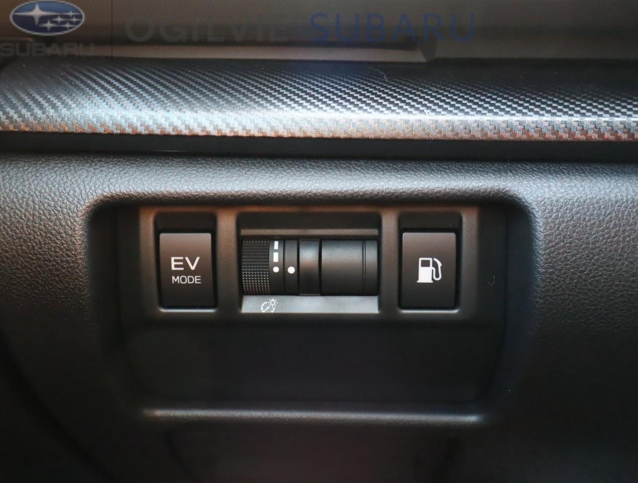 2026 Subaru Crosstrek Limited 4dr All-Wheel Drive Hybrid Photo