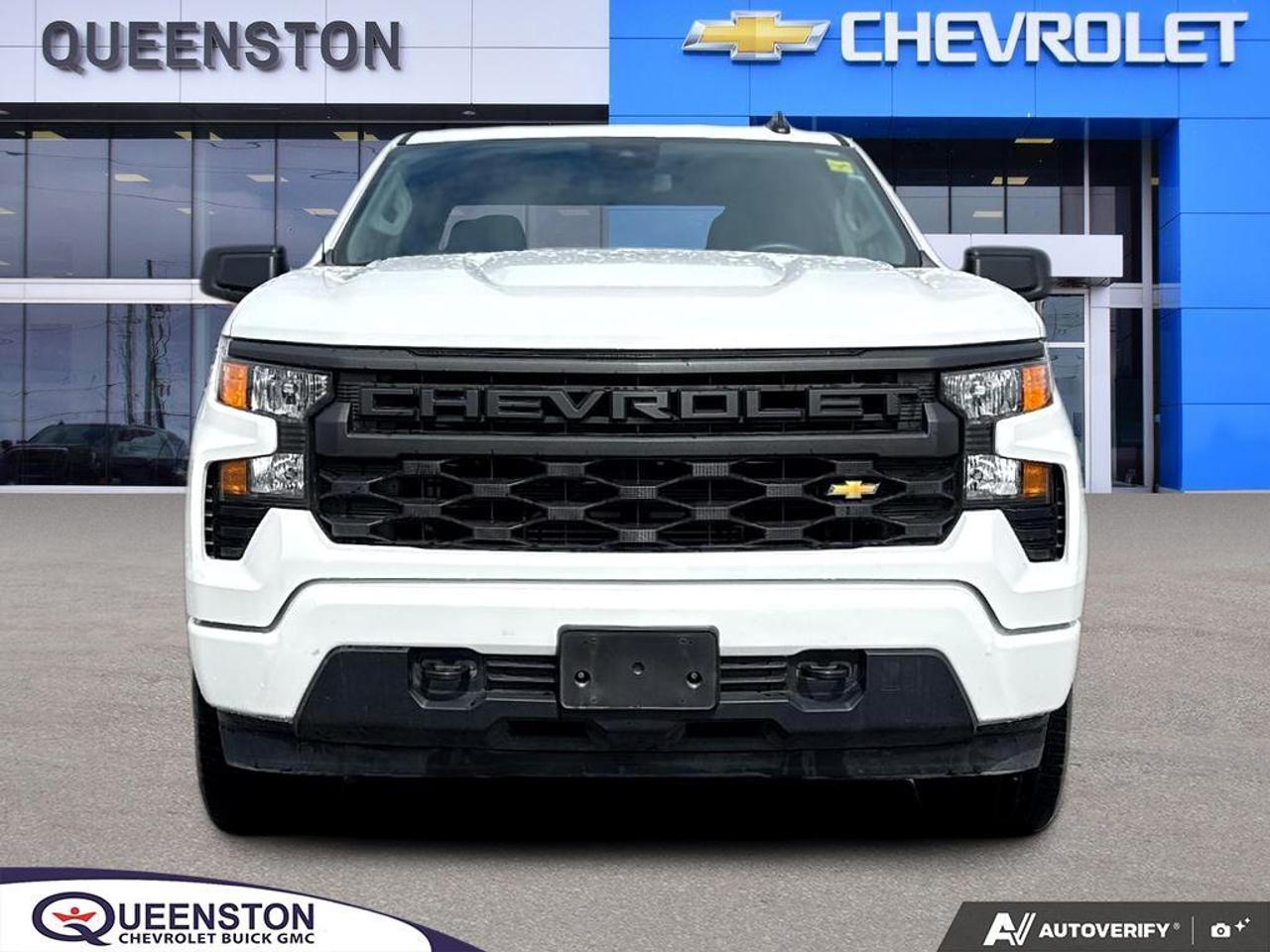 2024 Chevrolet Silverado 1500 Custom   NO CLAIMS   2.7L 4 CYL   APPLE CARPLAY Photo