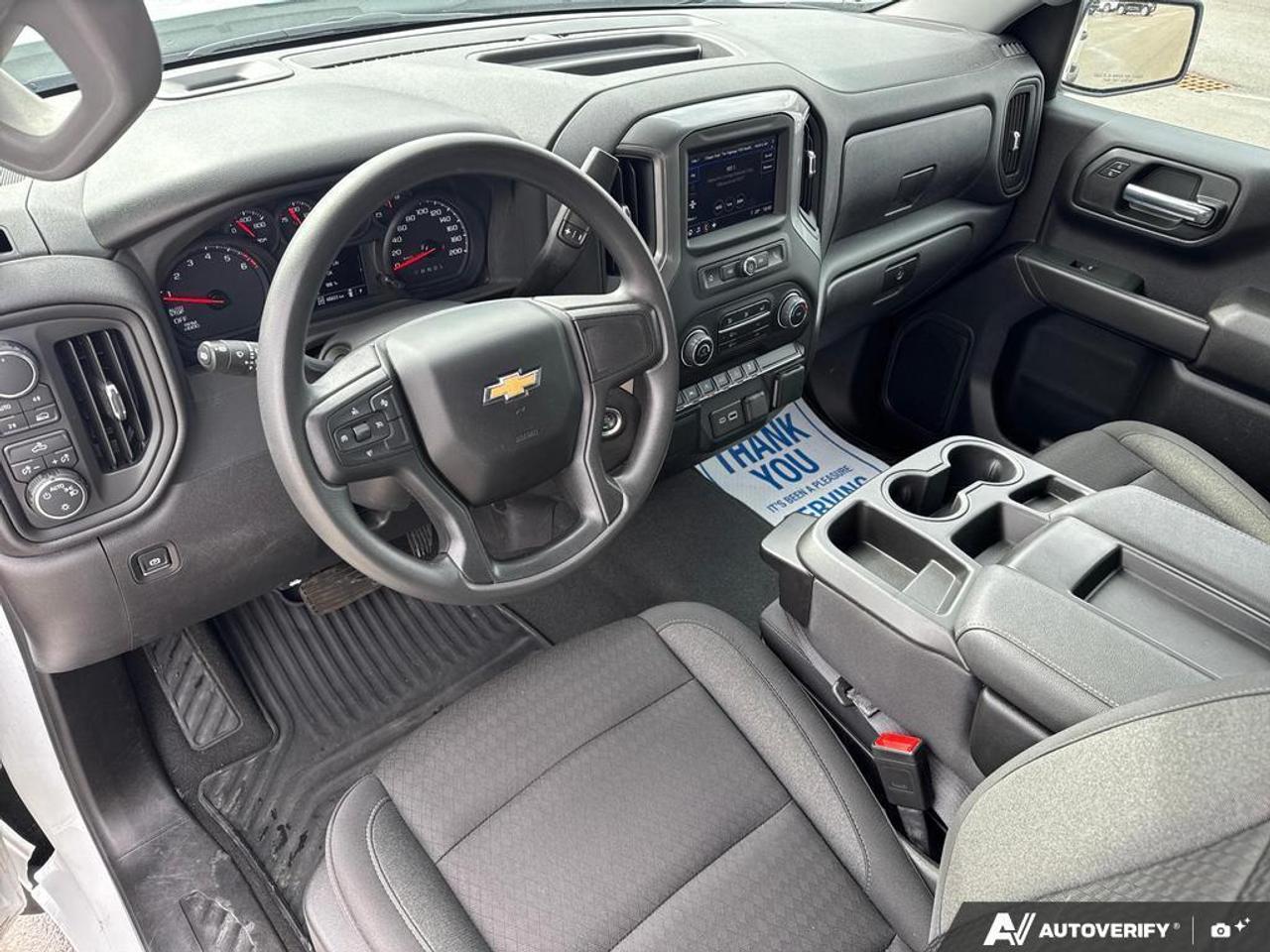 2024 Chevrolet Silverado 1500 Custom   NO CLAIMS   2.7L 4 CYL   APPLE CARPLAY Photo