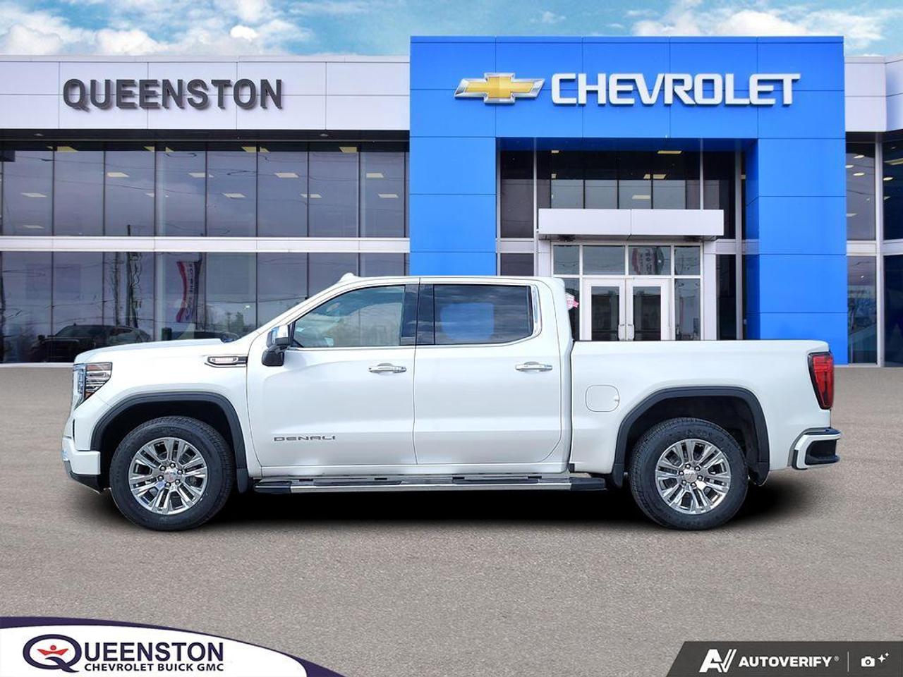 2024 GMC Sierra 1500 Denali   4 NEW TIRES   DURAMX   SUNROOF   NOCLAIMS Photo
