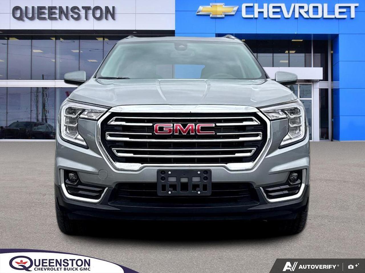 2024 GMC Terrain SLT AWD   NO CLAIMS   LEATHER   HTD WHEEL Photo
