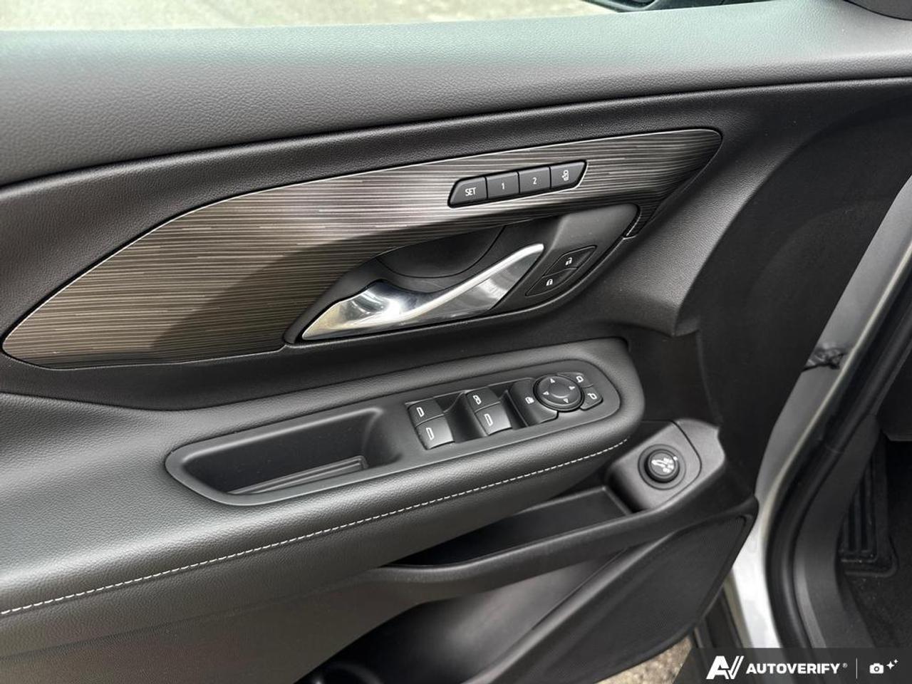 2024 GMC Terrain SLT AWD   NO CLAIMS   LEATHER   HTD WHEEL Photo