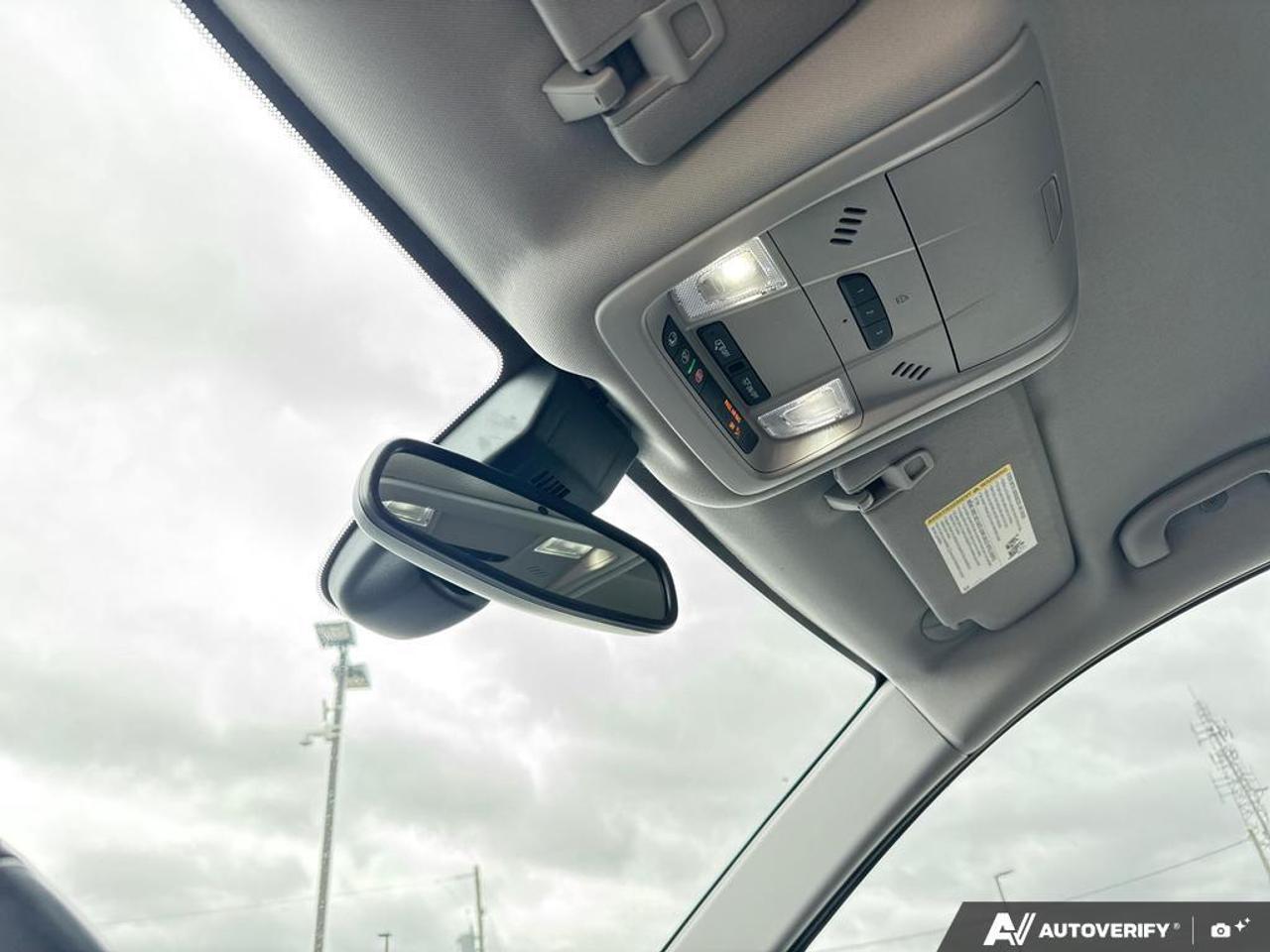 2024 GMC Terrain SLT AWD   NO CLAIMS   LEATHER   HTD WHEEL Photo