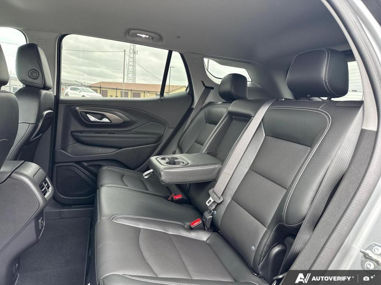 2024 GMC Terrain SLT AWD   NO CLAIMS   LEATHER   HTD WHEEL Photo