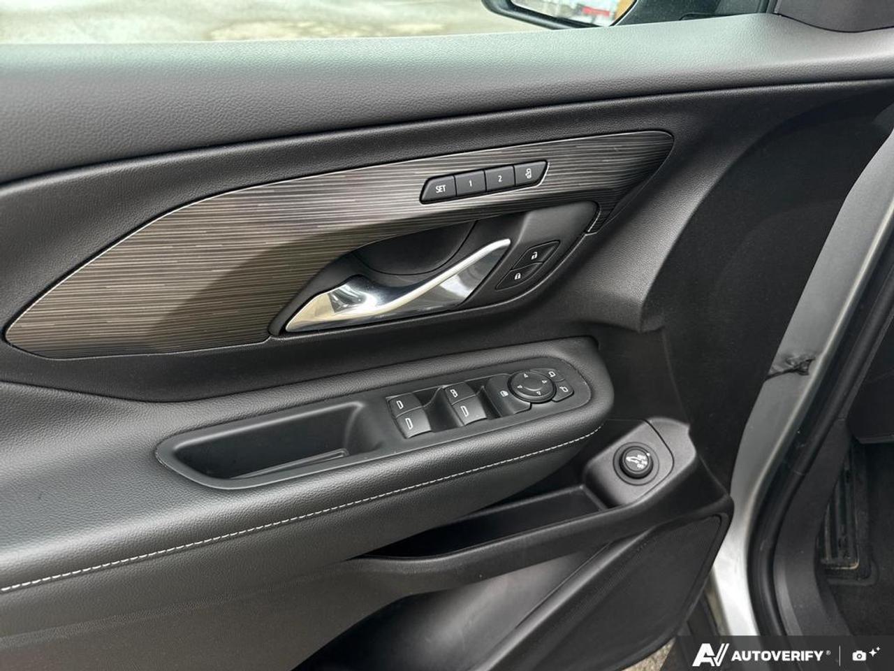 2024 GMC Terrain SLT AWD   NO CLAIMS   LEATHER   HTD WHEEL Photo