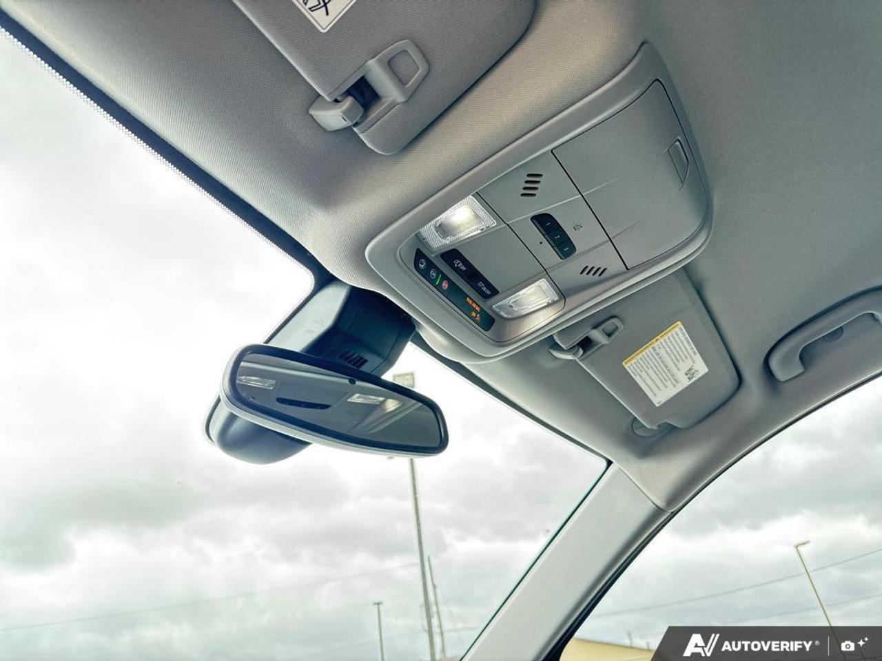 2024 GMC Terrain SLT AWD   NO CLAIMS   LEATHER   HTD WHEEL Photo