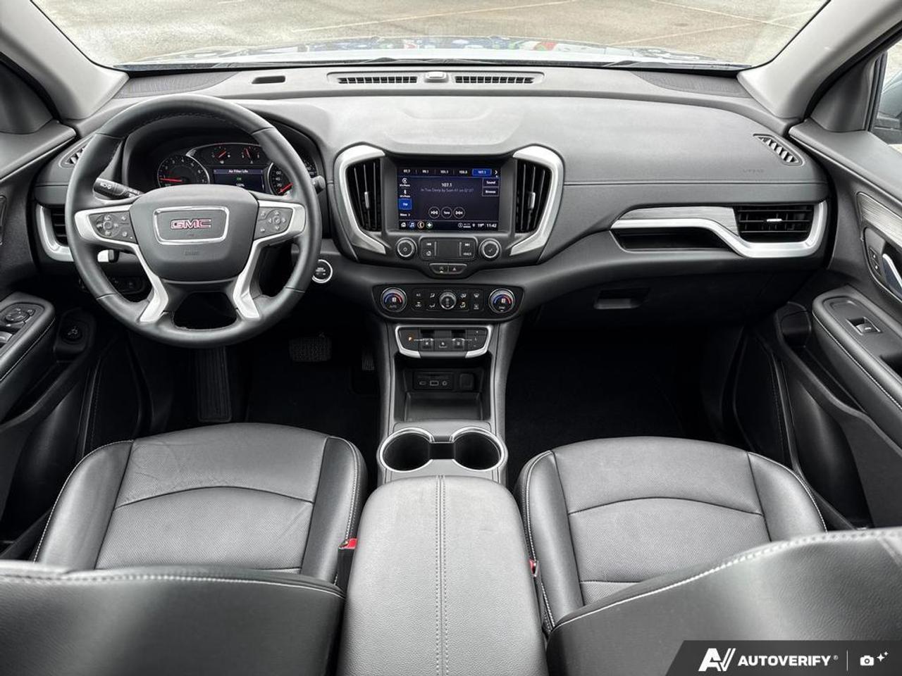 2024 GMC Terrain SLT AWD   NO CLAIMS   LEATHER   HTD WHEEL Photo