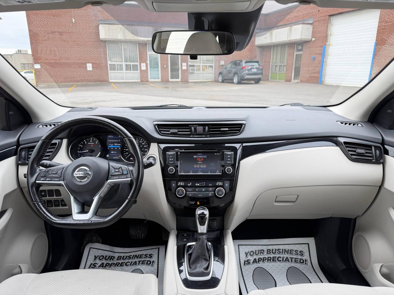 2022 Nissan Qashqai SV   AWD    SUNROOF   NO ACCIDENT Photo