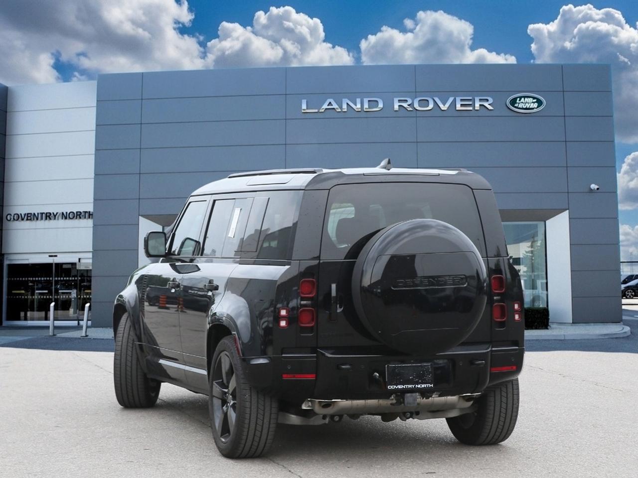 2025 Land Rover Defender X-DYNAMIC SE -DYNAMIC SE Photo