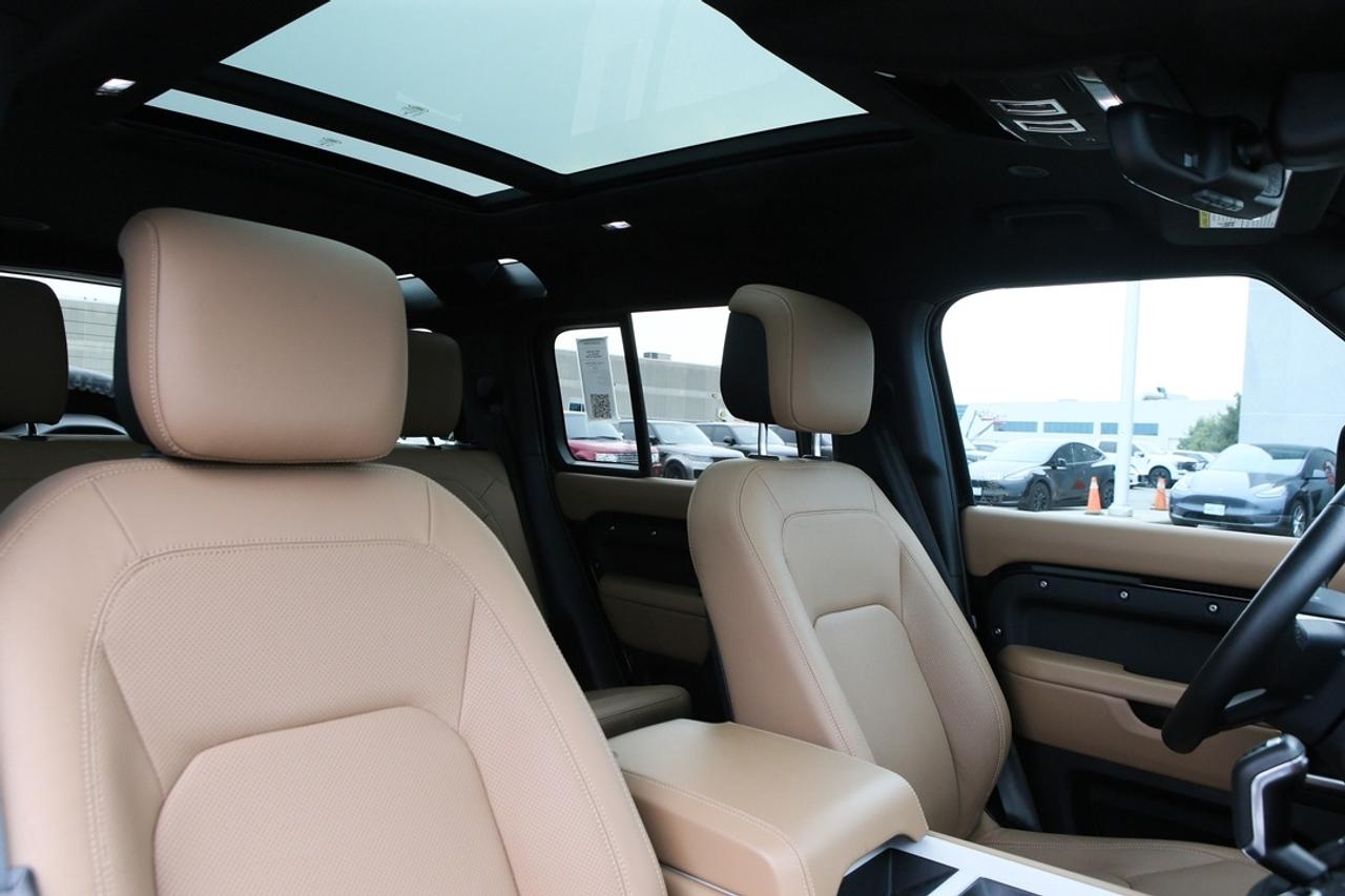 2025 Land Rover Defender X-DYNAMIC SE -DYNAMIC SE Photo