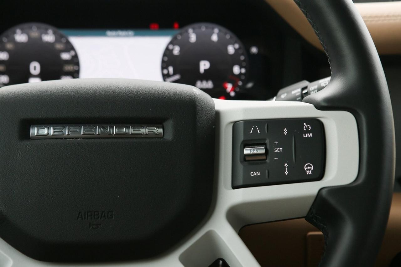 2025 Land Rover Defender X-DYNAMIC SE -DYNAMIC SE Photo