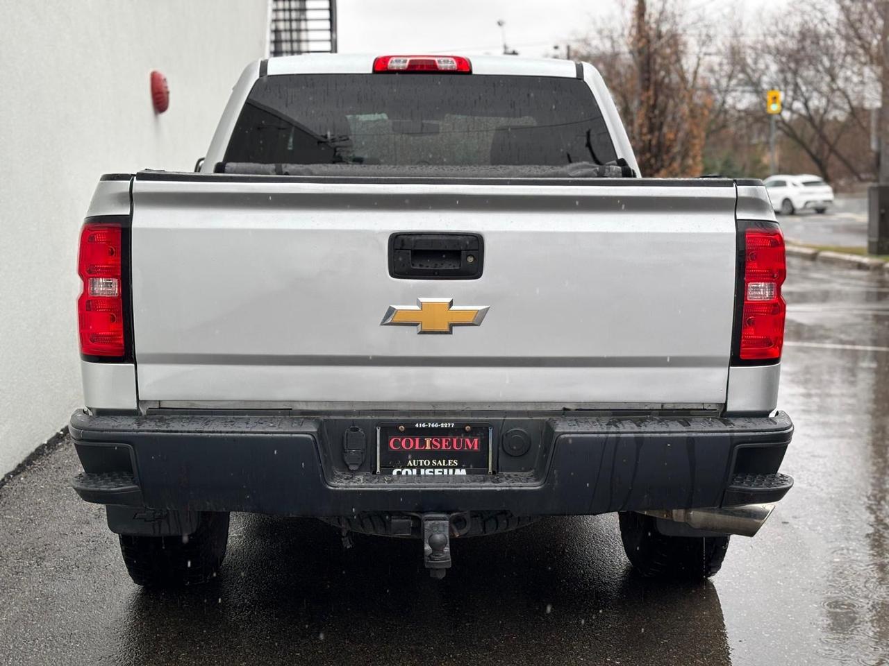 2017 Chevrolet Silverado 1500 4WD V8 CREW CAB-CAMERA-TONNEA-NEW BRAKES-CERTIFIED Photo