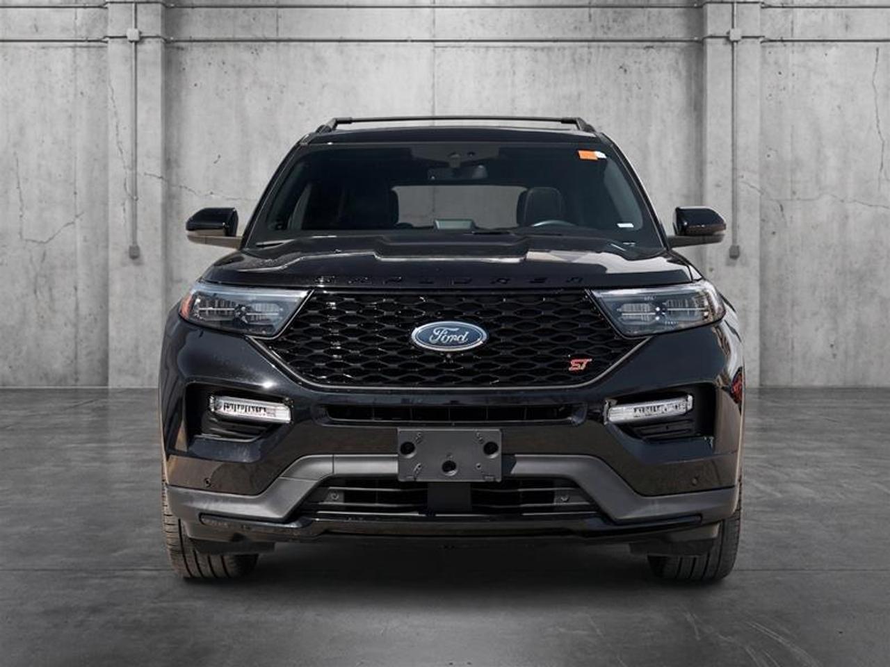 2023 Ford Explorer ST Photo