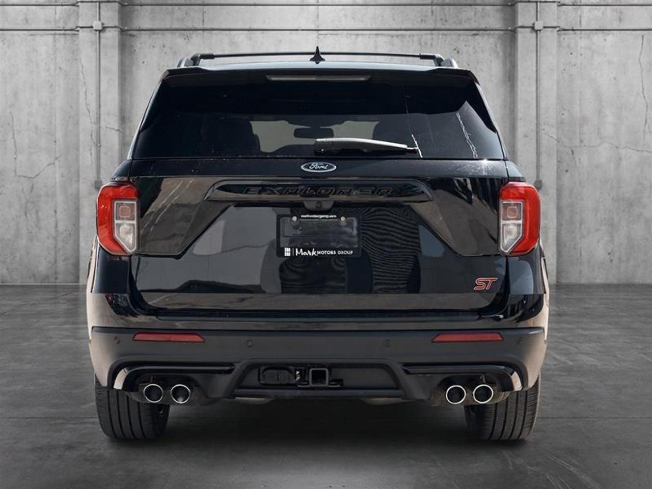 2023 Ford Explorer ST Photo