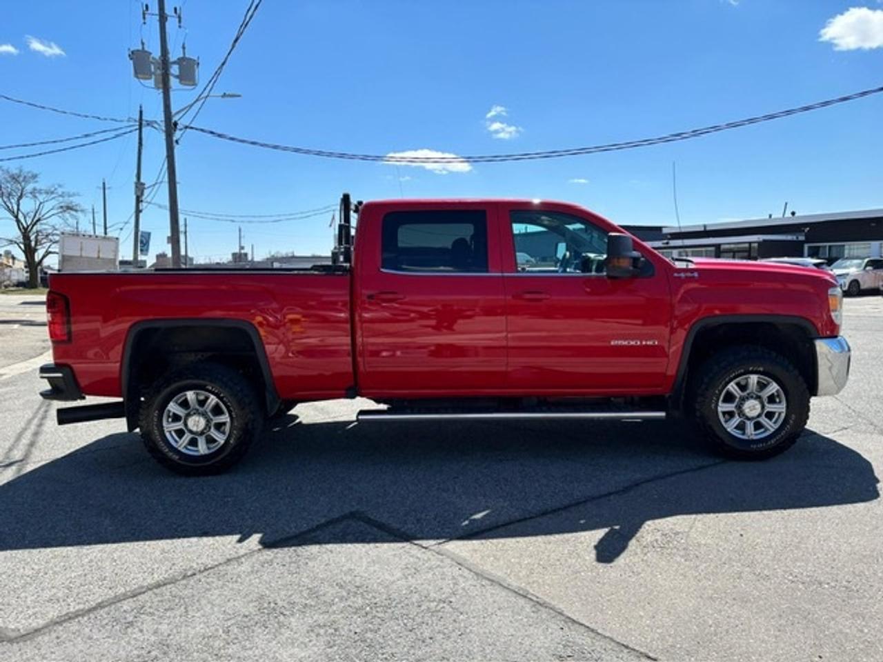 2016 GMC SIERRA 2500HD SLE 4X4 **6.6L DURAMAX DIESEL-CREW CAB-CERTIFIED** Photo