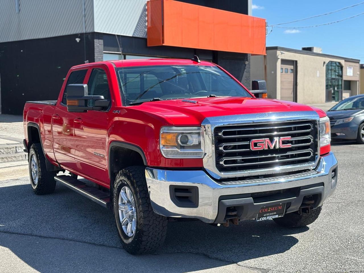 2016 GMC SIERRA 2500HD SLE 4X4 **6.6L DURAMAX DIESEL-CREW CAB-CERTIFIED** Photo