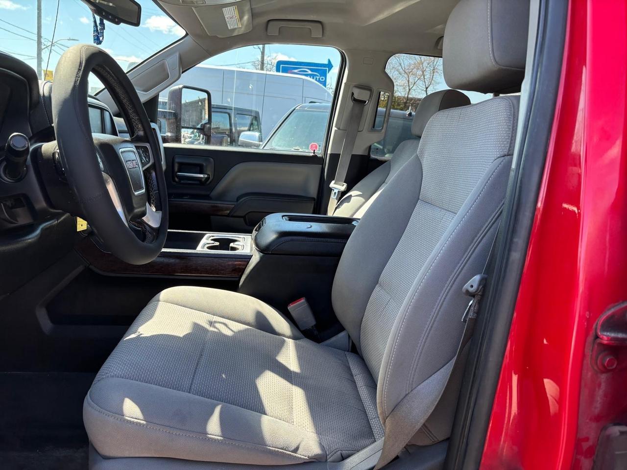 2016 GMC SIERRA 2500HD SLE 4X4 **6.6L DURAMAX DIESEL-CREW CAB-CERTIFIED** Photo