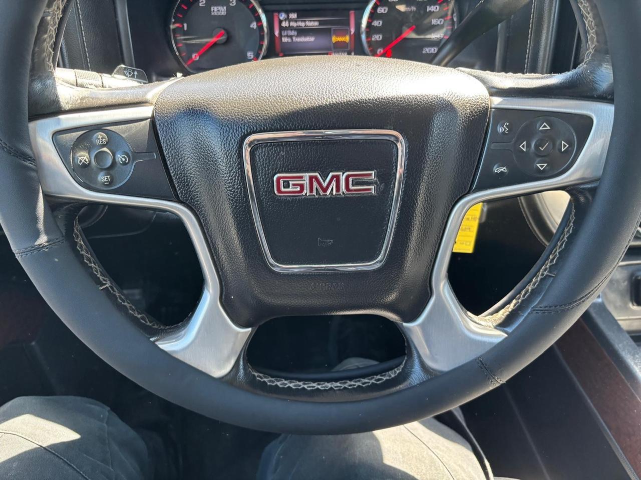 2016 GMC SIERRA 2500HD SLE 4X4 **6.6L DURAMAX DIESEL-CREW CAB-CERTIFIED** Photo