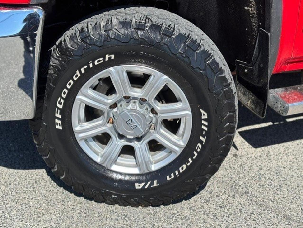 2016 GMC SIERRA 2500HD SLE 4X4 **6.6L DURAMAX DIESEL-CREW CAB-CERTIFIED** Photo