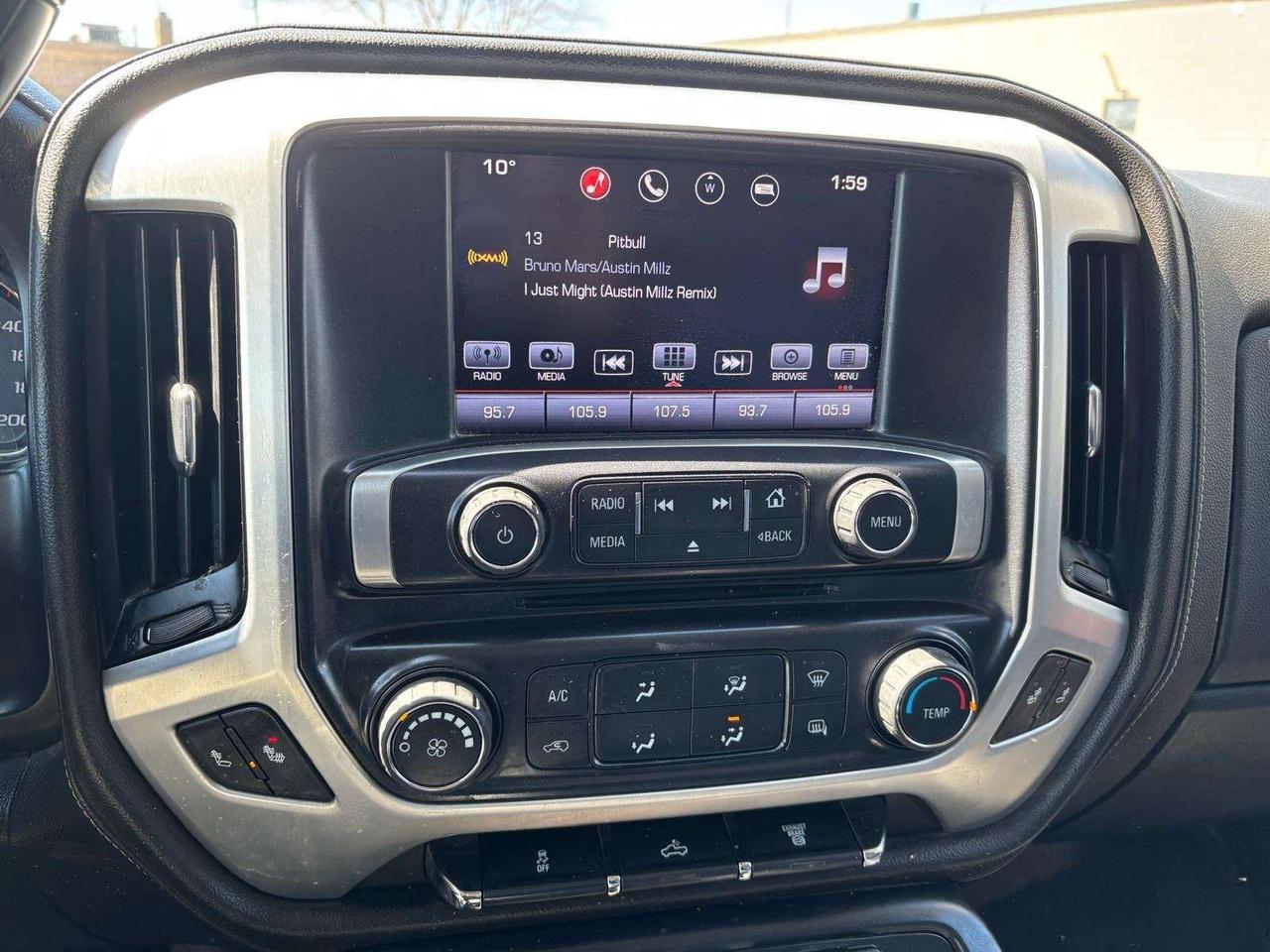 2016 GMC SIERRA 2500HD SLE 4X4 **6.6L DURAMAX DIESEL-CREW CAB-CERTIFIED** Photo