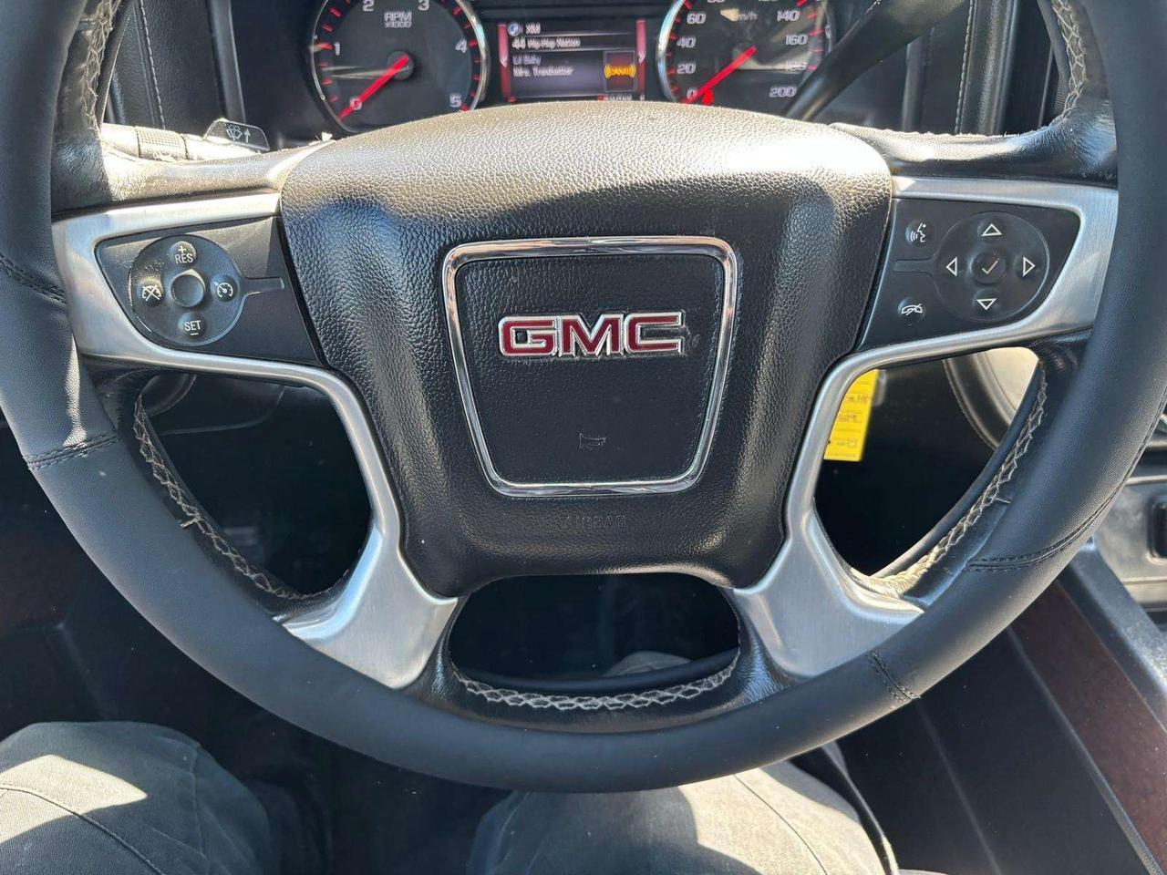 2016 GMC SIERRA 2500HD SLE 4X4 **6.6L DURAMAX DIESEL-CREW CAB-CERTIFIED** Photo