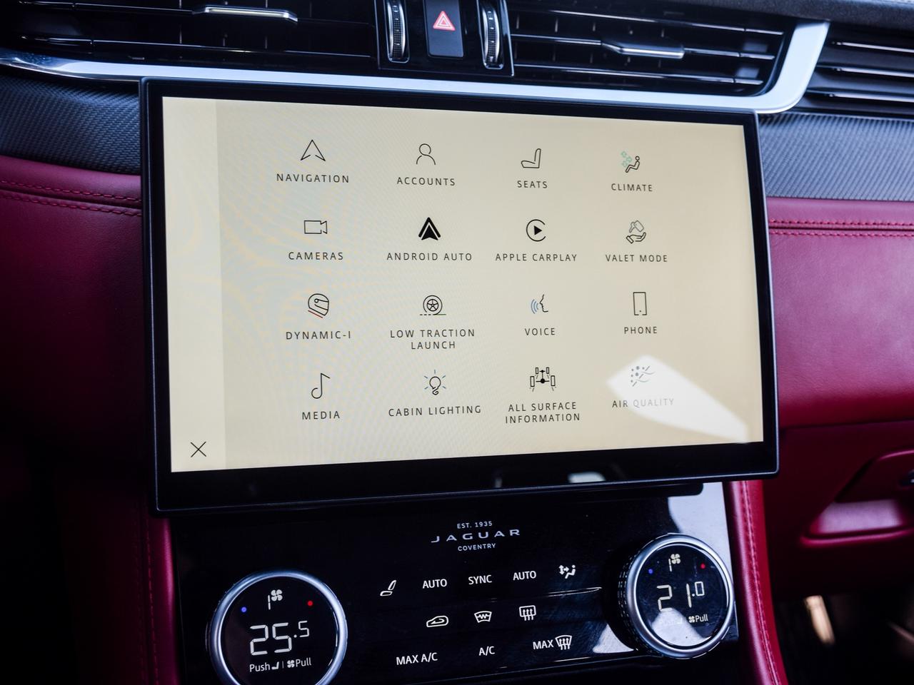 2024 Jaguar F-PACE SVR P550 Auto Photo