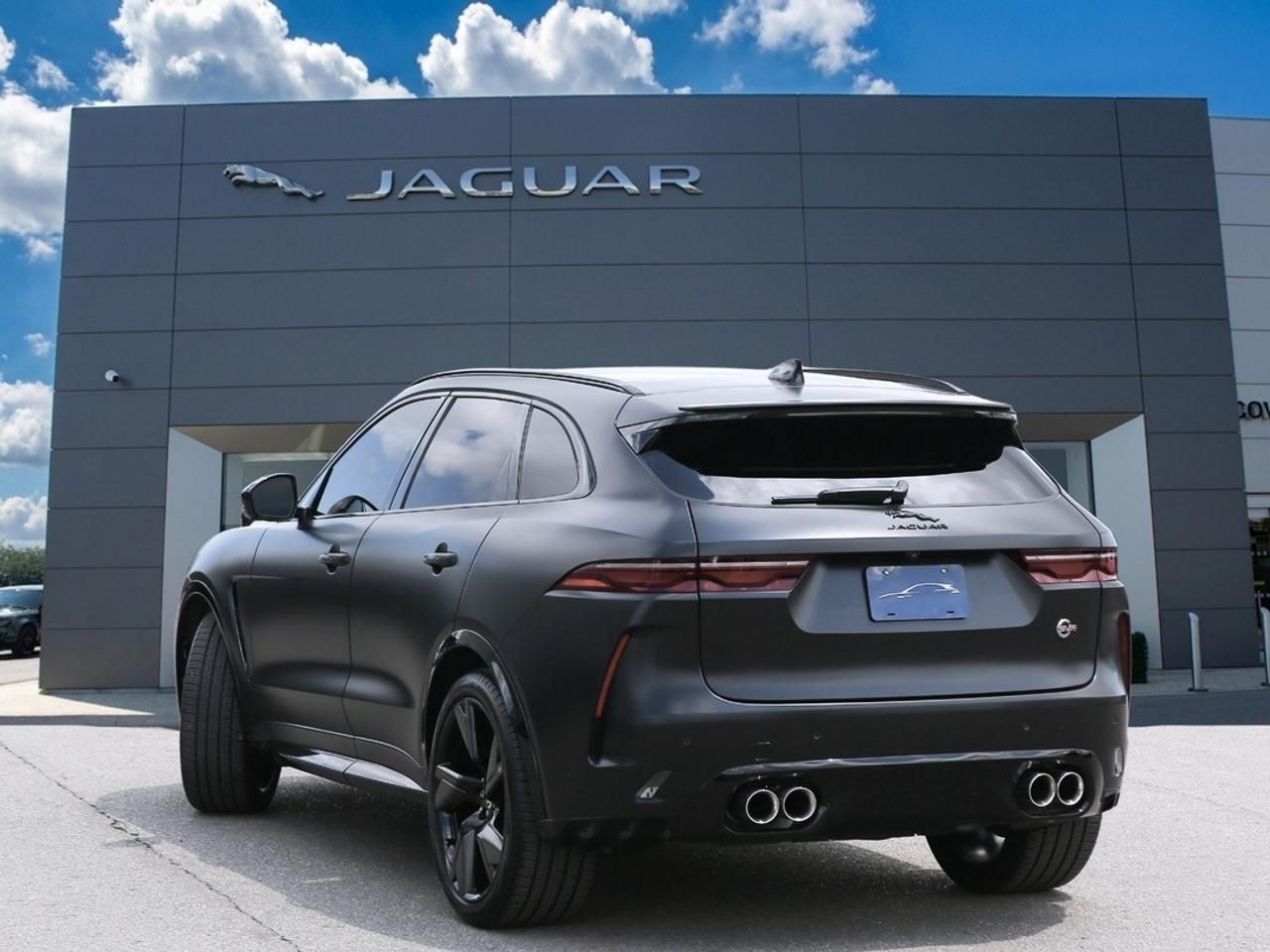 2024 Jaguar F-PACE SVR 542 HP SUPERCHARGED V8   SVR PERFORMANCE   MERIDIAN? AUDIO   PANORAMIC ROOF   ULTIMATE BRITISH PERFORMANCE SUV Photo