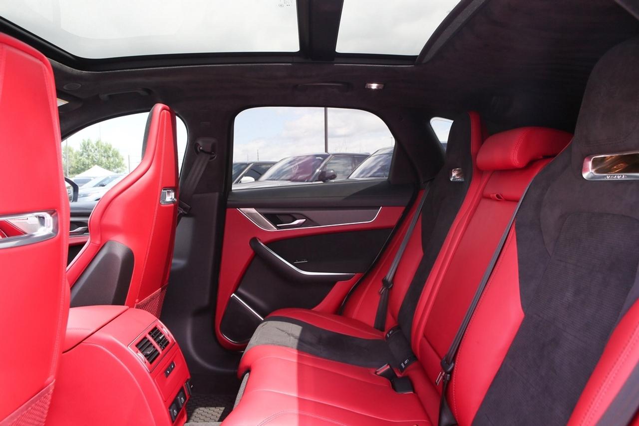 2024 Jaguar F-PACE SVR 542 HP SUPERCHARGED V8   SVR PERFORMANCE   MERIDIAN? AUDIO   PANORAMIC ROOF   ULTIMATE BRITISH PERFORMANCE SUV Photo